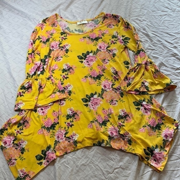 Floral Print Top - Picture 1 of 5